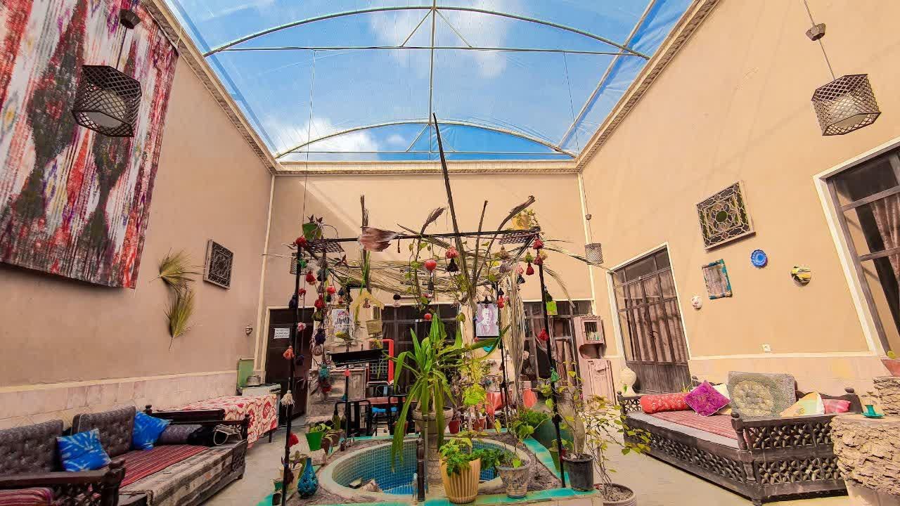 بومگردی تمیز شامل اتاق و سوئیت مرکزشهر با مجوز|اجارهٔ کوتاه‌مدت آپارتمان و سوئیت|یزد, |دیوار