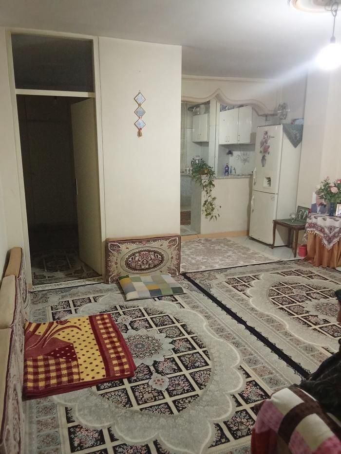 فاز ۱ اندیشه/۴۸متر با قدرالسهم زمین/ط اول/آفتابگیر|فروش آپارتمان|اندیشه, اندیشه فاز ۱|دیوار