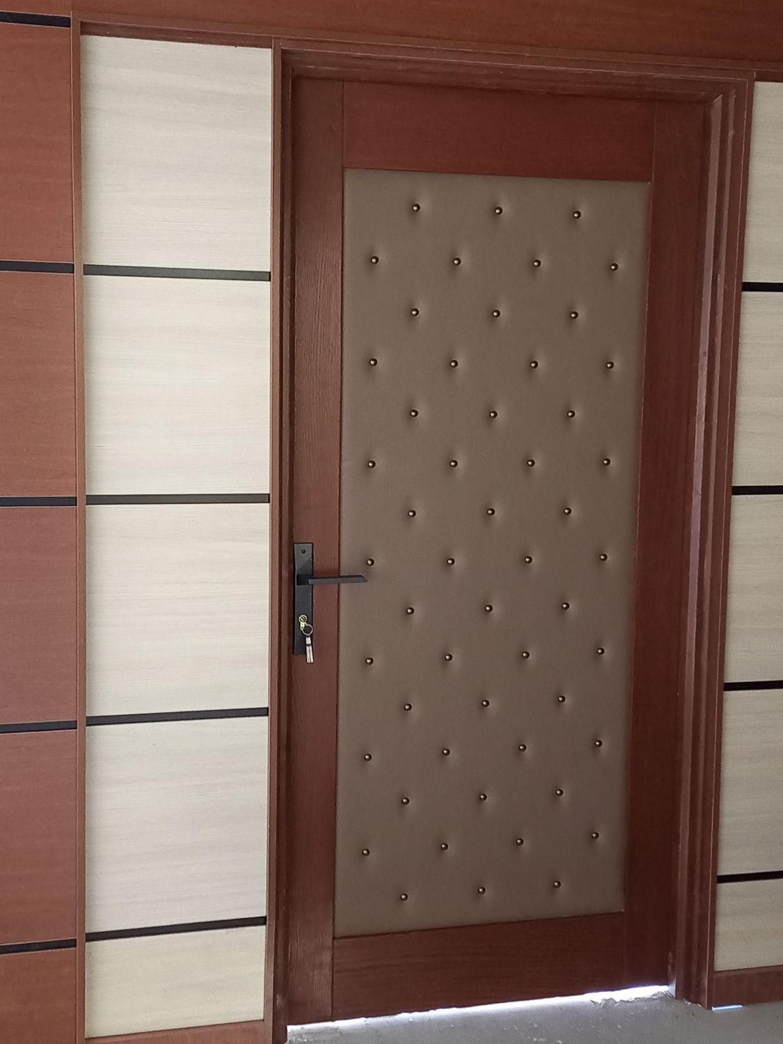 نصاب درب چوبی|خدمات پیشه و مهارت|تهران, استاد معین|دیوار