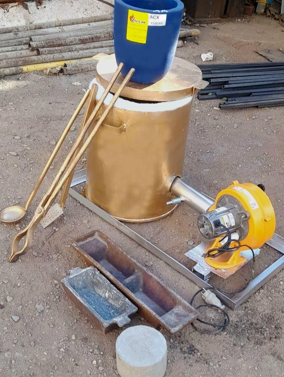 کوره با تحمل دمای ۱۸۰۰درجه ذوب|ماشینآلات صنعتی|مبارکه, |دیوار