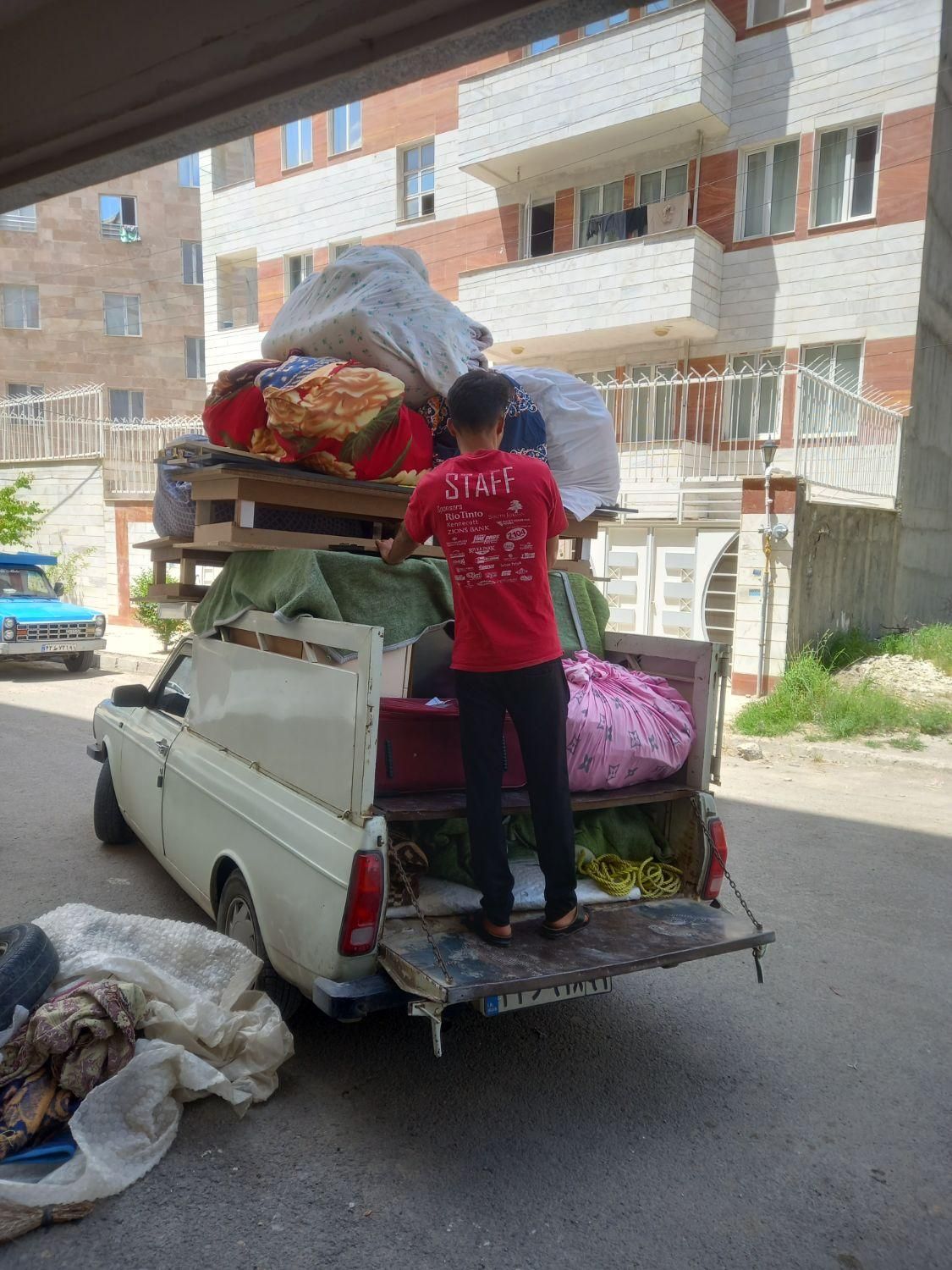 حمل بار و اثاث منزل (دوستان بار ) با وانت و نیسان|خدمات حمل و نقل|اردبیل, |دیوار