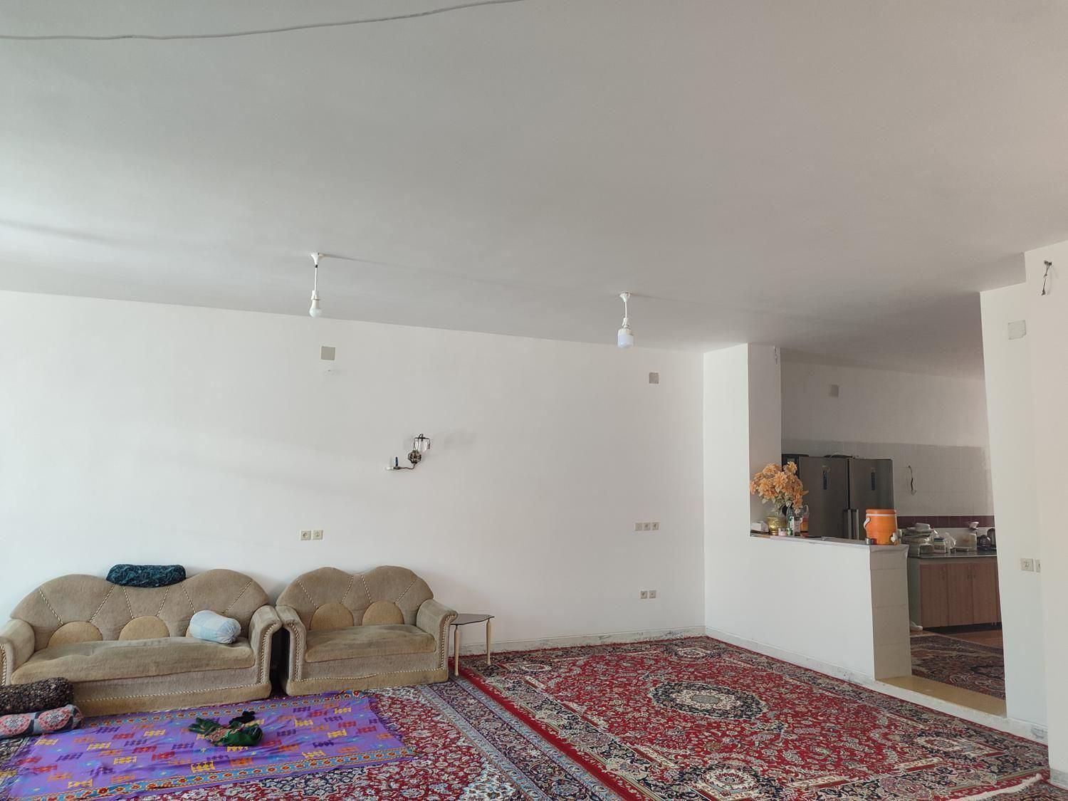 مسکونی نزدیک خیابان اصلی کوچه بن بست ۸ متری|فروش خانه و ویلا|مرودشت, گندم‎|دیوار