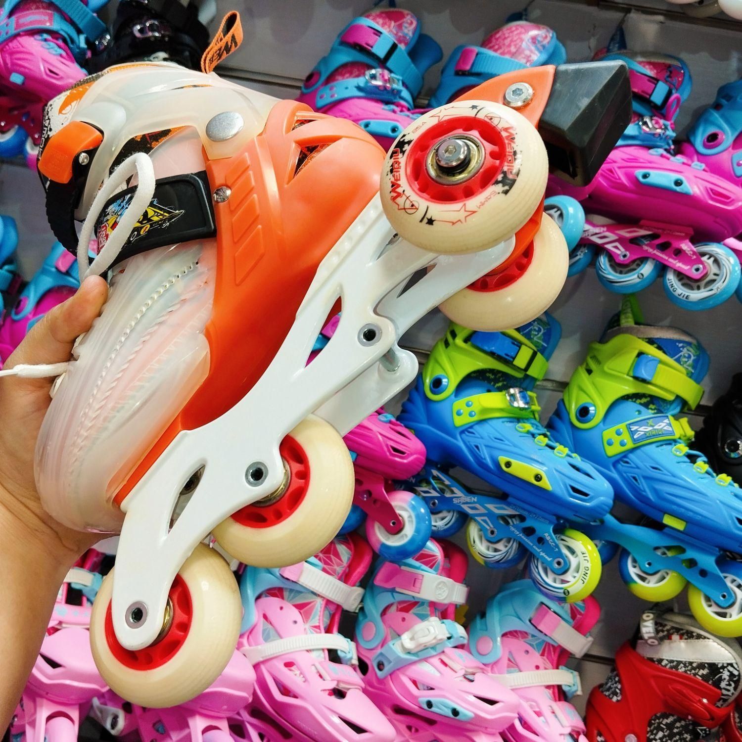 کفش اسکیت آموزشی مورد تایید مربی|دوچرخه، اسکیت، اسکوتر|مشهد, سپاد|دیوار