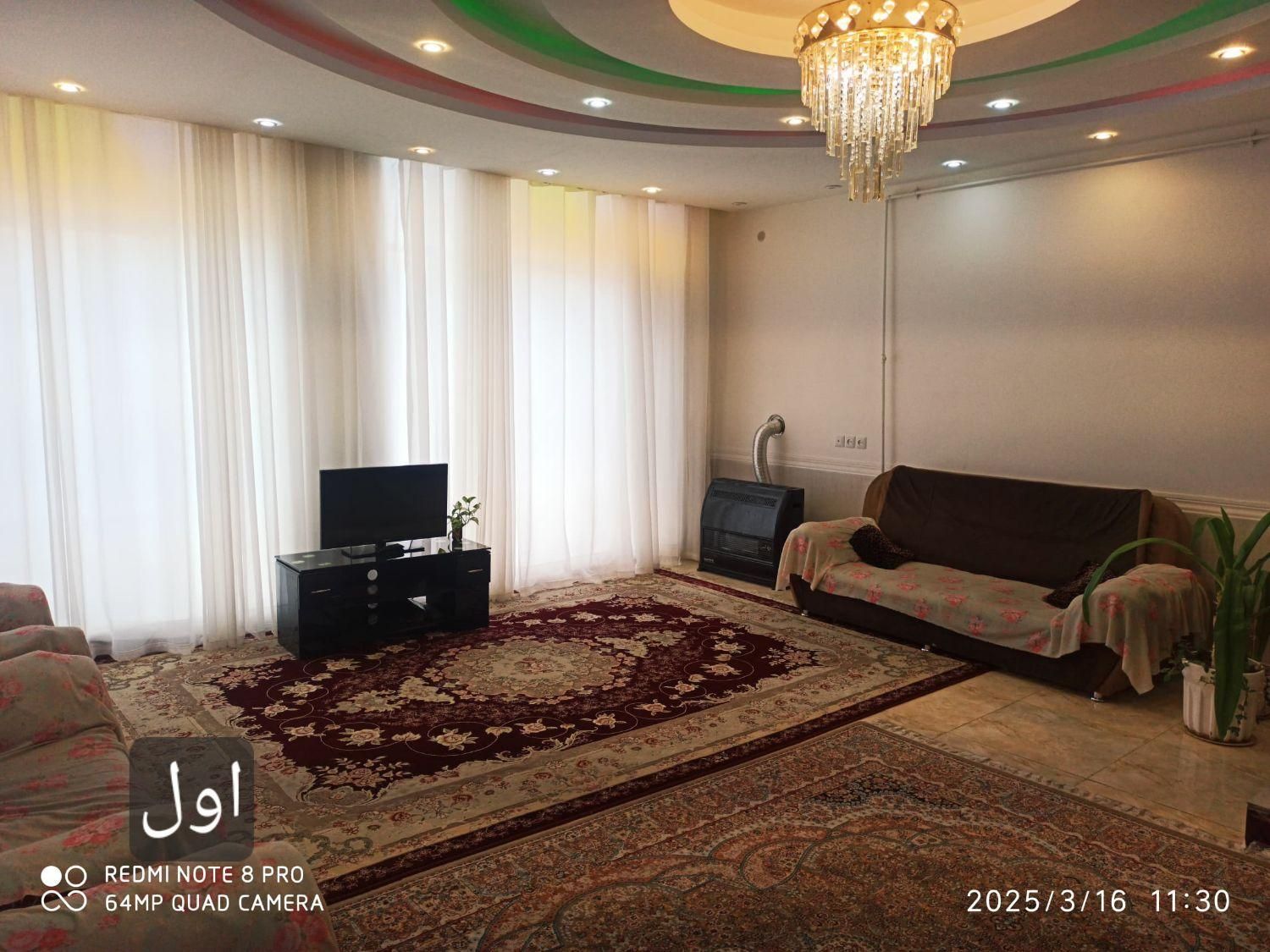 منزل مبله ماشین رو|اجارهٔ کوتاه‌مدت آپارتمان و سوئیت|شیراز, شاهچراغ|دیوار