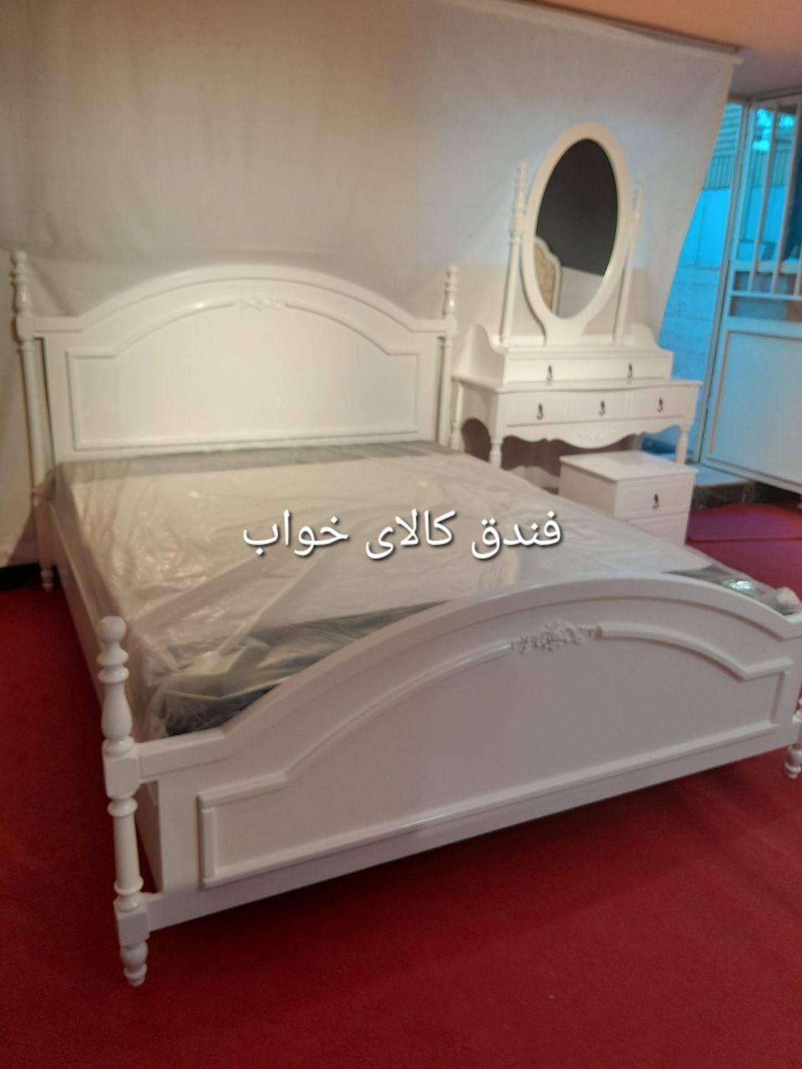سرویس تختخواب کد۲۰۷۰+تخت+دراوراینه+پاتختی|تخت و سرویس خواب|مشهد, فرهنگ|دیوار