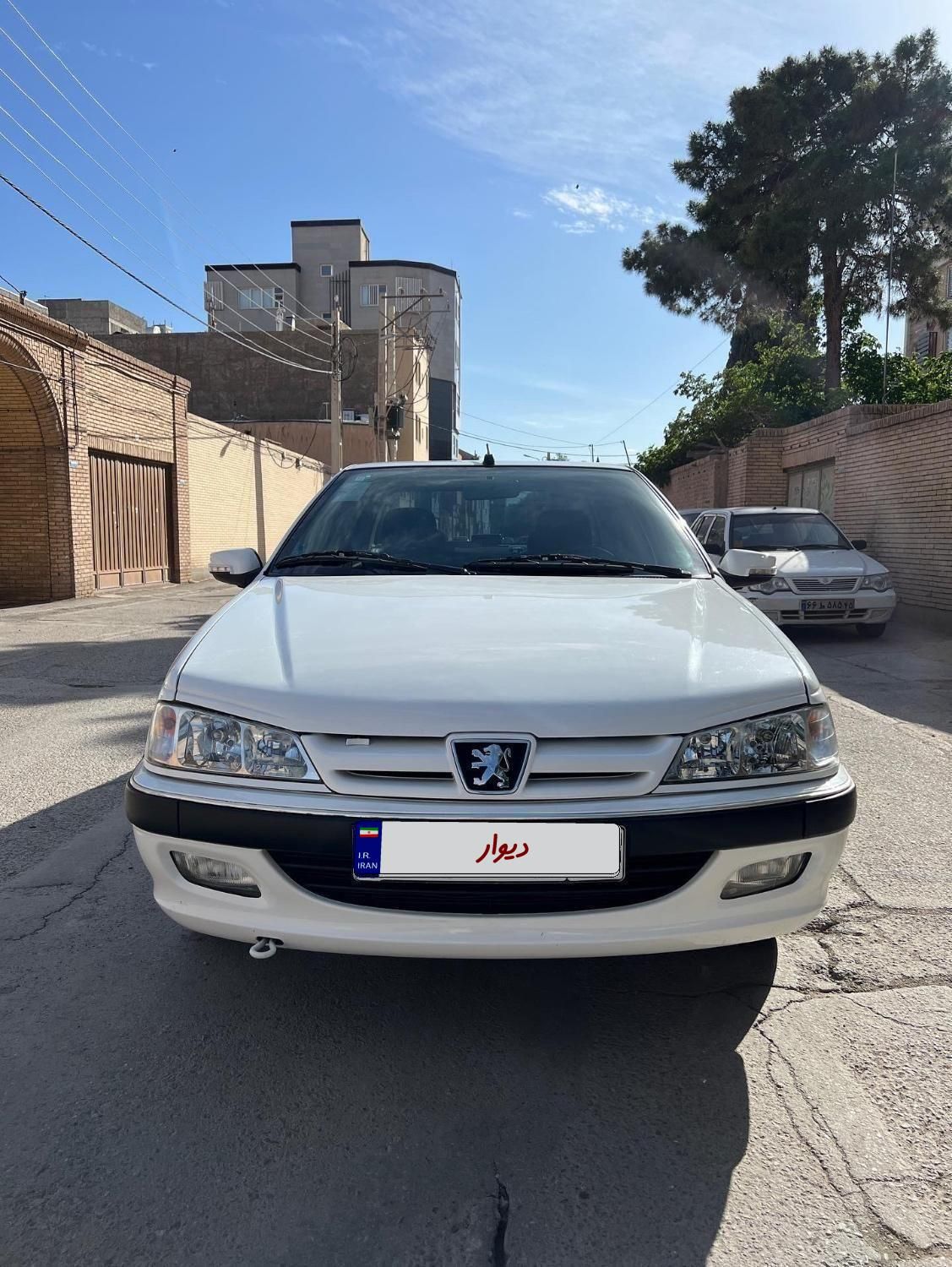 پژو پارس LX TU5 مدل1400 دریچه سیمی خونگی بدون نقطه|خودرو سواری و وانت|کرمان, |دیوار