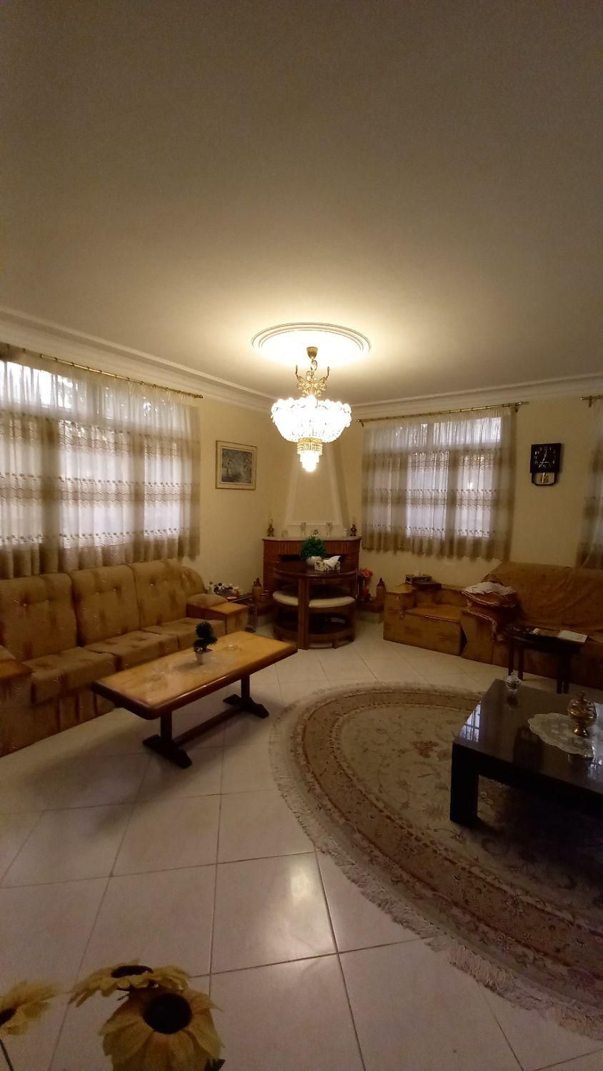ویلای ۵۵۰ متری با انشعابات در ابتدای جاده چالوس|فروش خانه و ویلا|آسارا, |دیوار