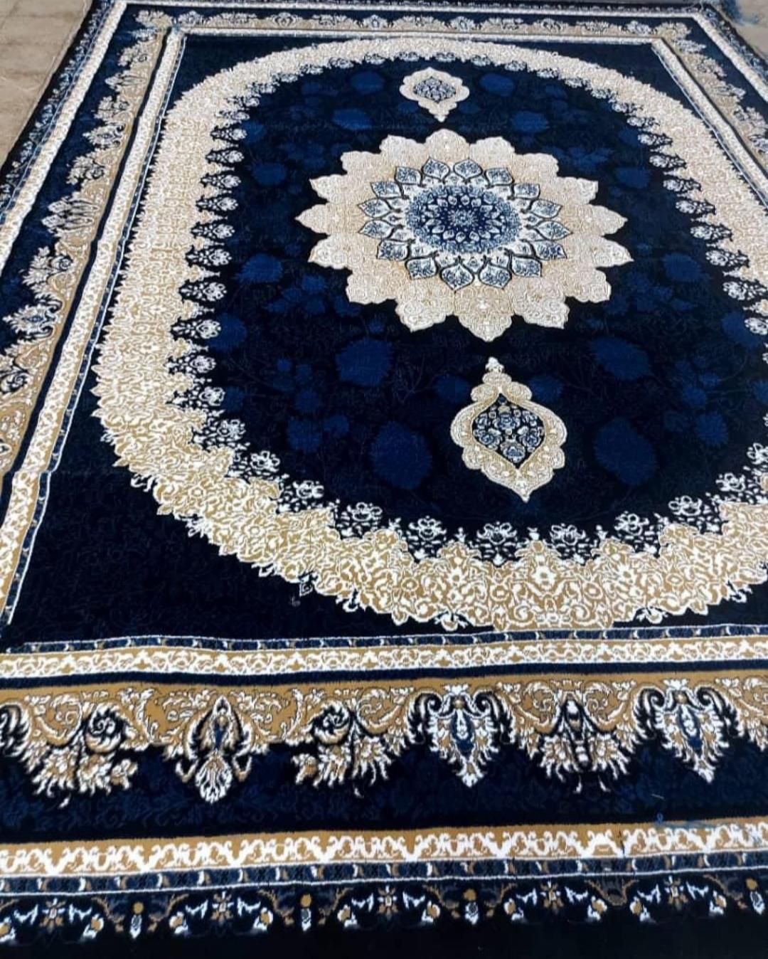 قالی فرش ضمانتی// و بدون سود طاهری|فرش|سیرجان, |دیوار
