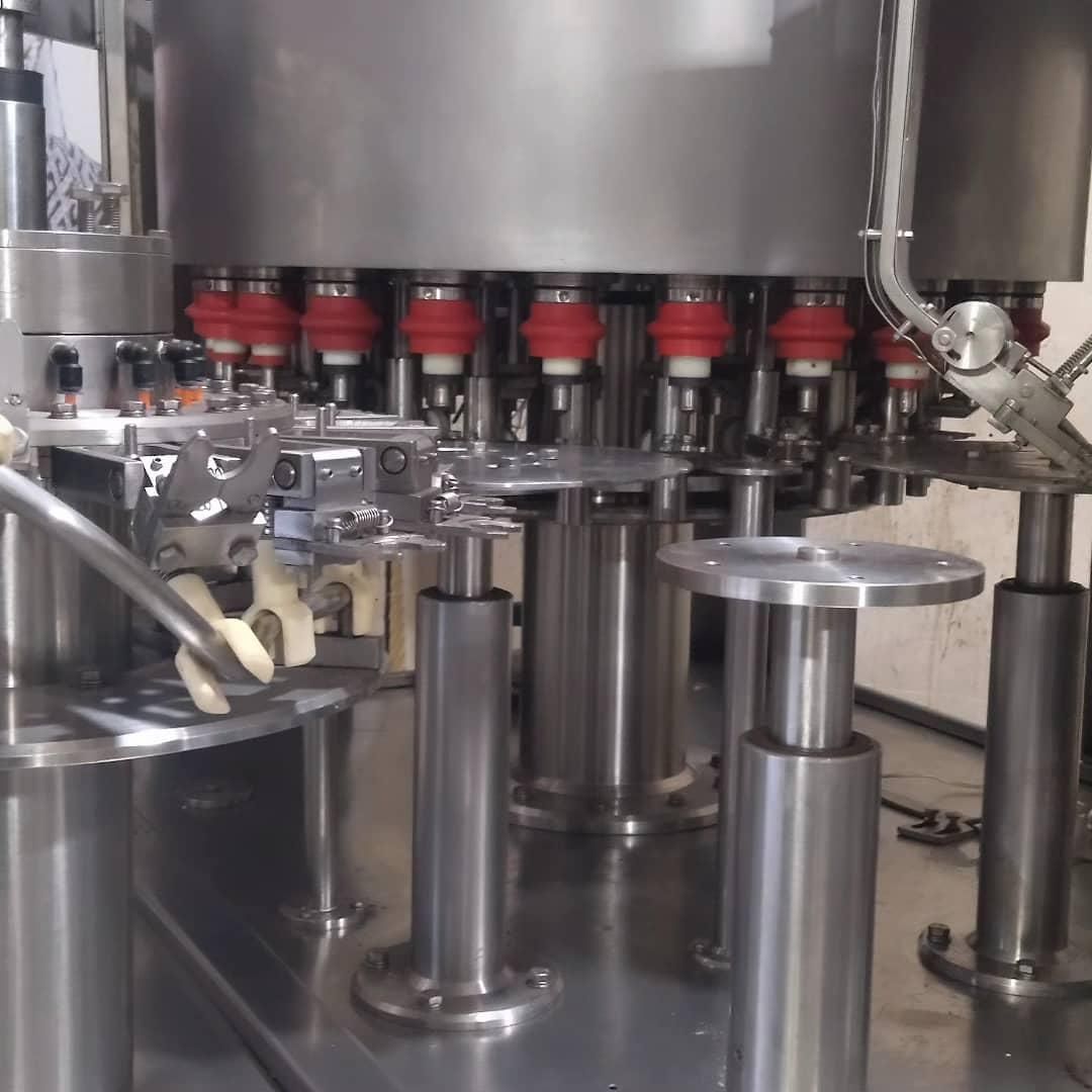 دستگاه پرکن دربند ثقلی پمپی ۴و۶و۸نازله خطی روتاری|ماشینآلات صنعتی|قدس, |دیوار