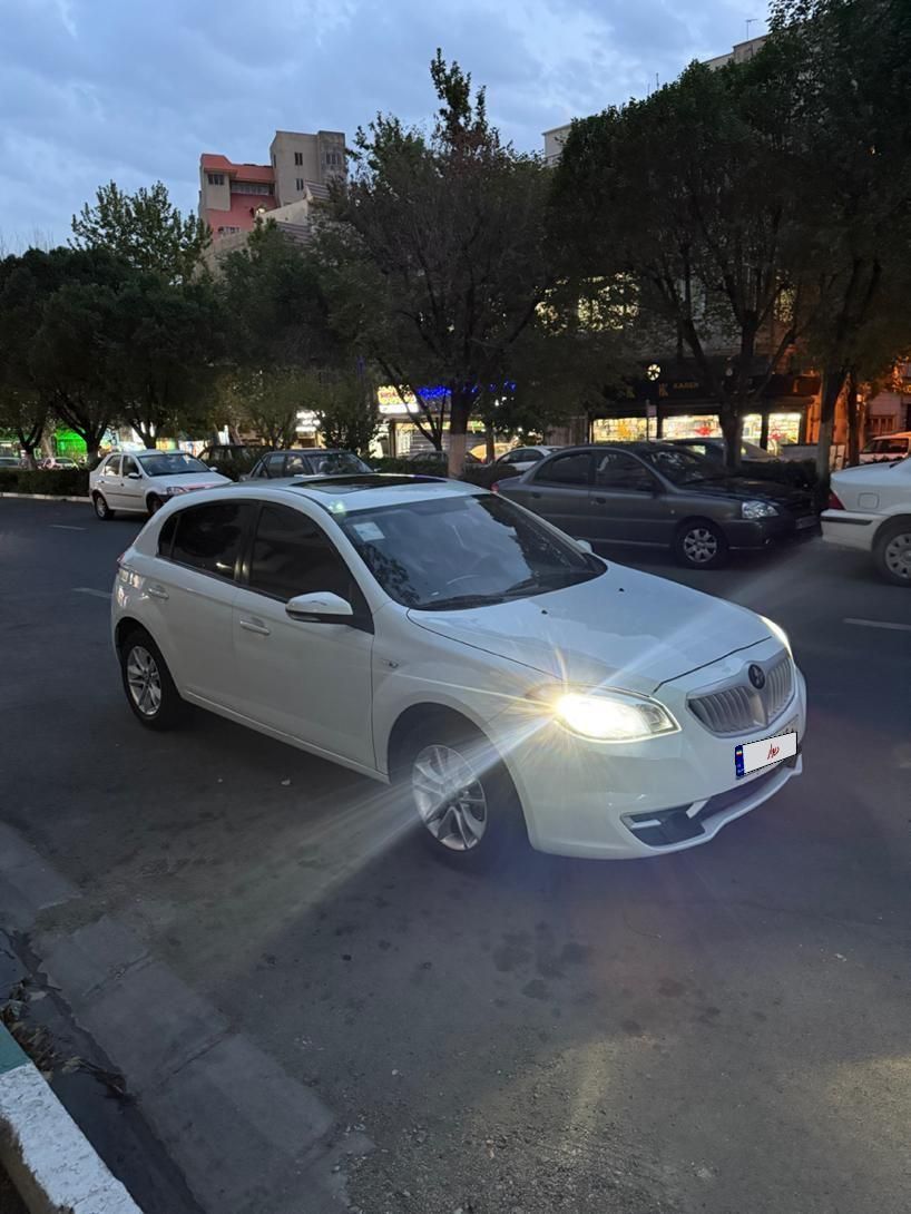 برلیانس H320 دنده‌ای مدل 96 سالم و بی رنگ|خودرو سواری و وانت|تهران, جنت‌آباد جنوبی|دیوار