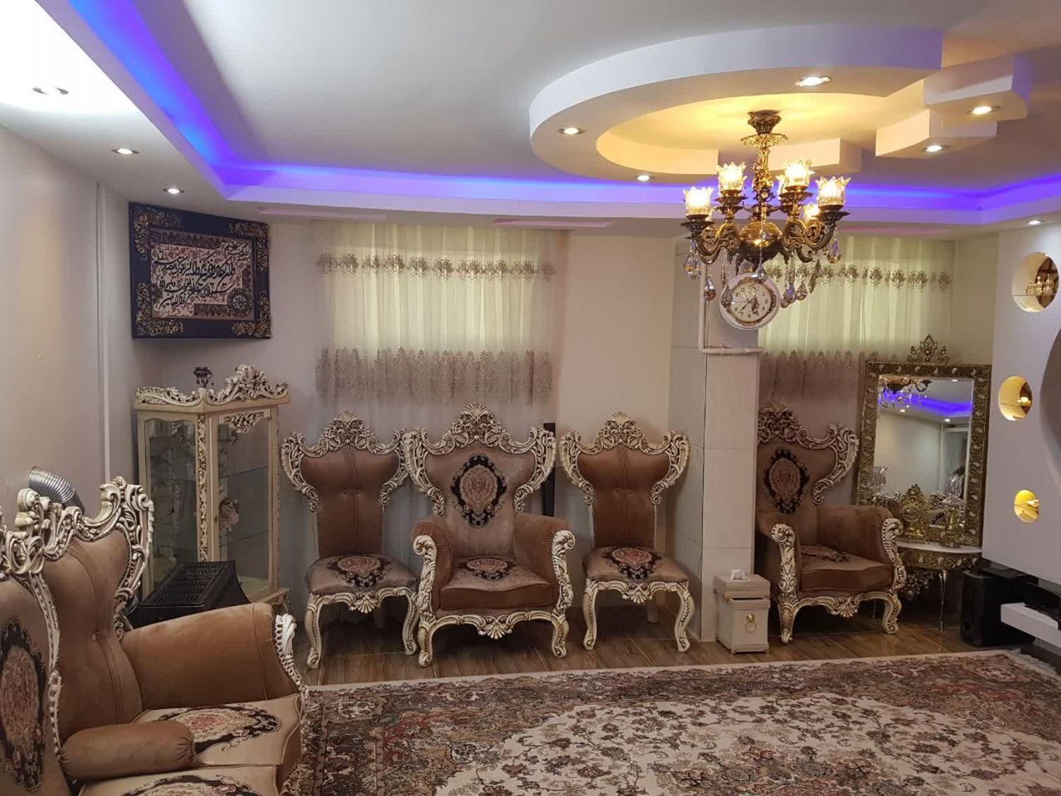 مبل و جلو مبلی|مبلمان خانگی و میز عسلی|خمینی‌شهر, |دیوار