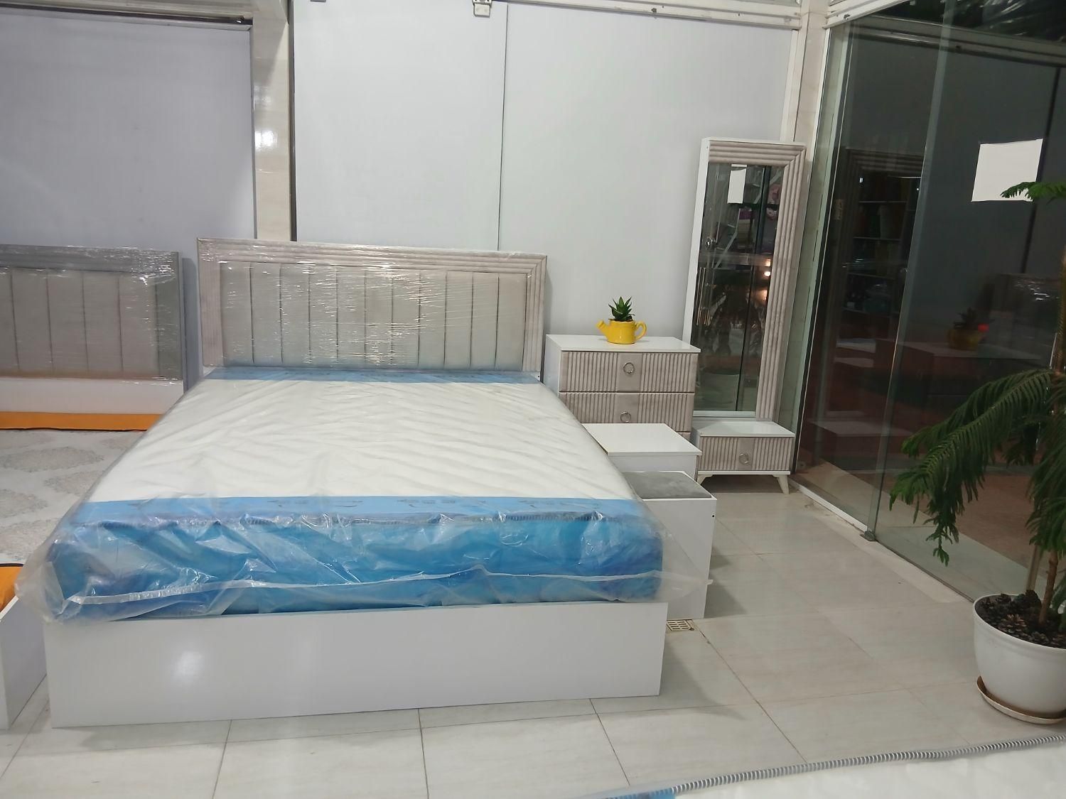 تخت خواب و سرویس دو نفره|تخت و سرویس خواب|کرمانشاه, |دیوار