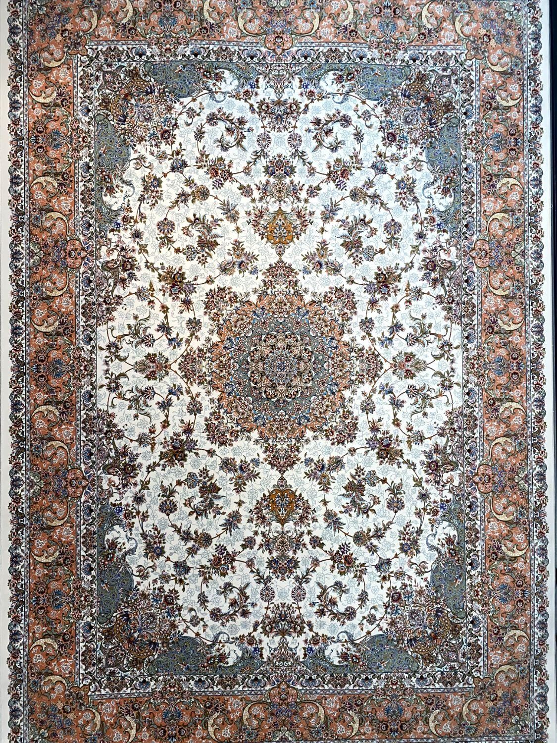 فرش ۹ متری ۱۲۰۰ شانه اقساط ۱۰ماهه(سرای فرش هنرمند)|فرش|تبریز, |دیوار