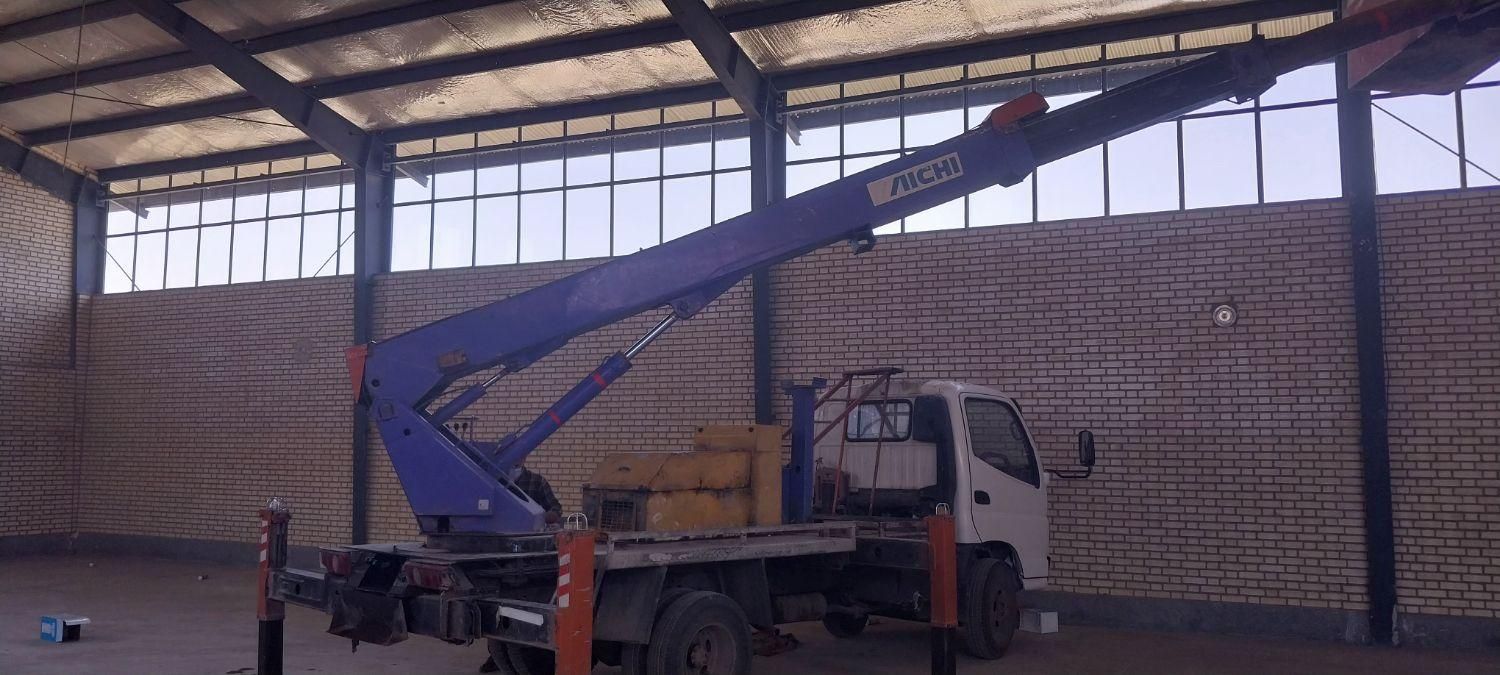 شیشه بری و شیشه ساختمانی|خدمات پیشه و مهارت|همدان, |دیوار