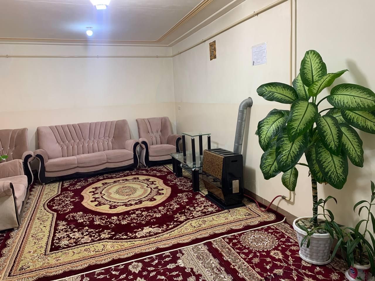 اجاره کوتاه مدت یه خابه و سوئیت|اجارهٔ کوتاه‌مدت آپارتمان و سوئیت|بانه, |دیوار