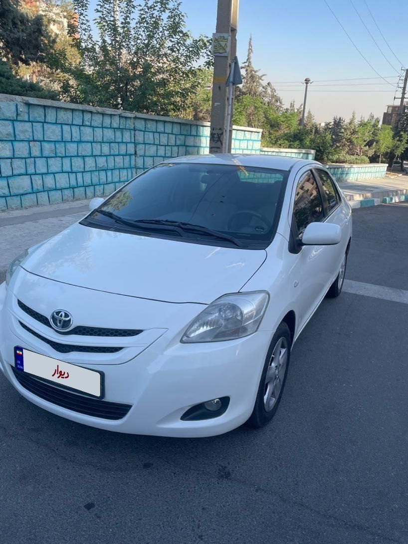 تویوتا یاریس صندوق دار 1300cc، مدل ۲۰۰۸|خودرو سواری و وانت|تهران, شهرک ژاندارمری|دیوار
