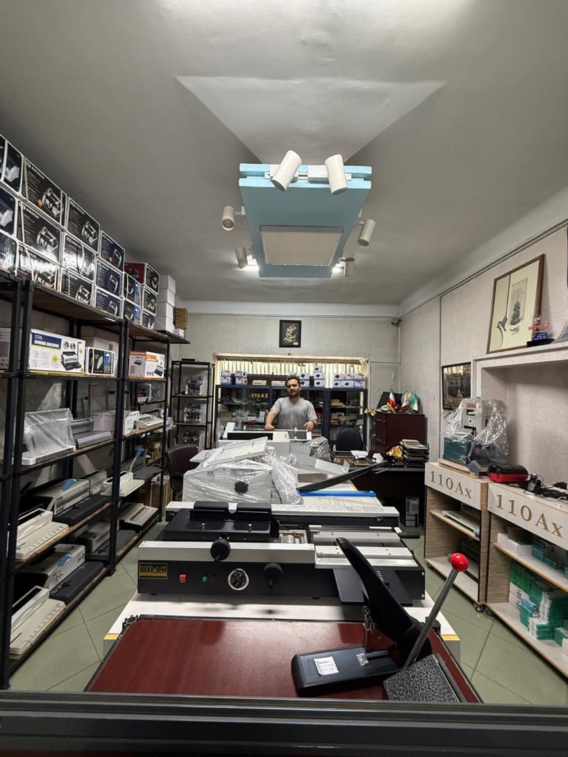 انواع دستگاه برش کاغذ برقی کتاب 110AX 4606E اتومات|لوازم التحریر|تهران, فردوسی|دیوار