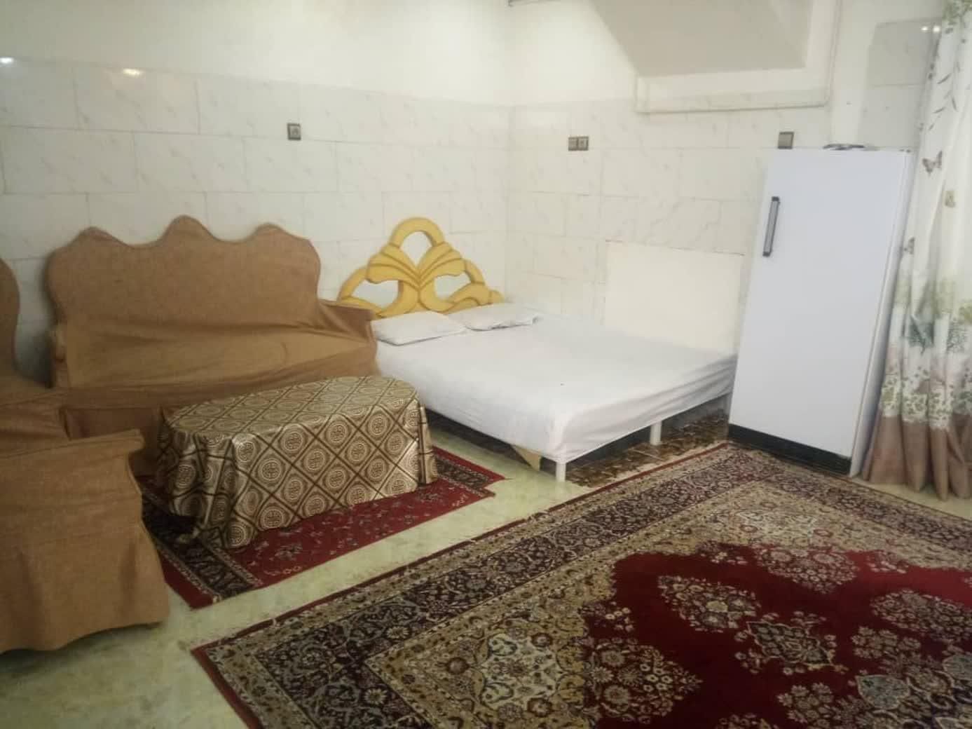 سوییت، اتاق، منزل همکف نزدیک بیمارستان افشار|اجارهٔ کوتاه‌مدت آپارتمان و سوئیت|یزد, |دیوار