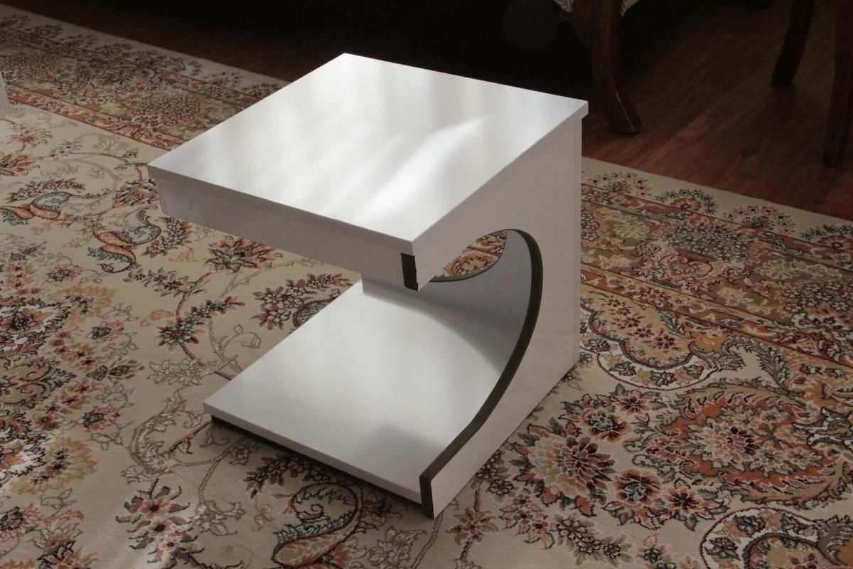 میز مدل سوپر کلاسیک سفید پنج تکه مربع|مبلمان خانگی و میز عسلی|اصفهان, باغ فدک|دیوار