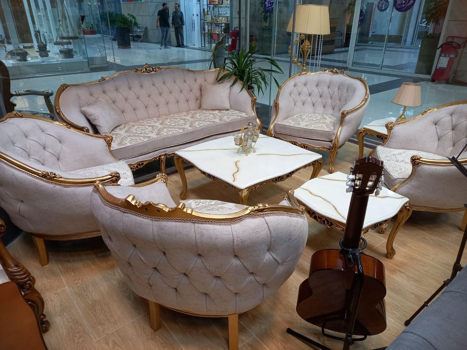 مبل زمرد|مبلمان خانگی و میز عسلی|شیراز, فخرآباد (دروازه کازرون)|دیوار