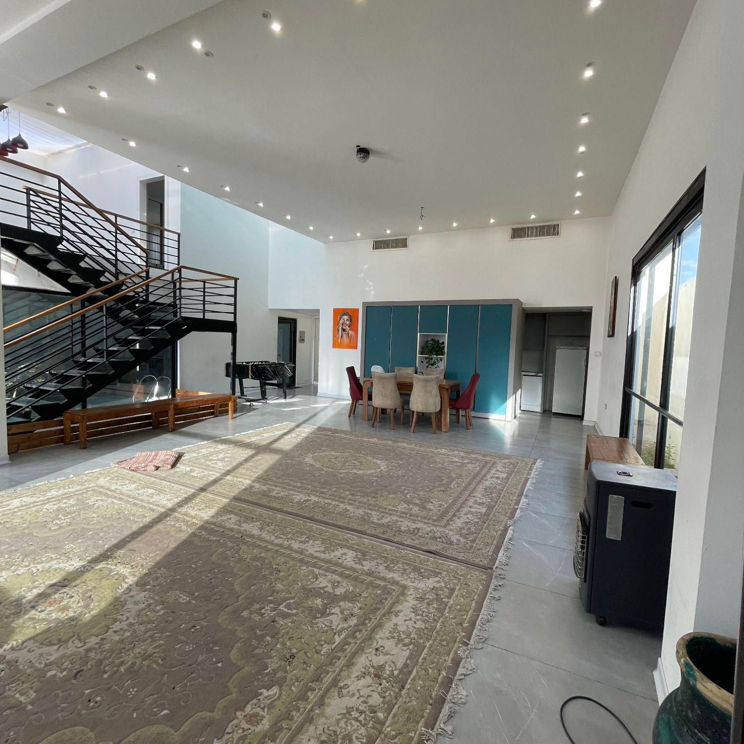 اجاره استخر سرپوشیده دوبلکس کبوتراباد|اجارهٔ کوتاه‌مدت ویلا و باغ|اصفهان, پارک مشتاق|دیوار