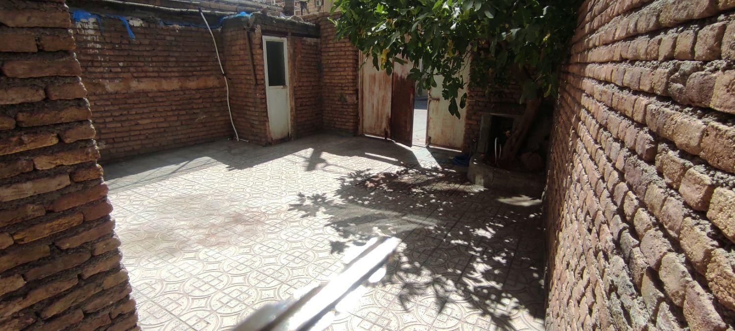 اجاره سویت روزانه و هفتگی  ( سوییت ـ خانه ـ منزل )|اجارهٔ کوتاه‌مدت آپارتمان و سوئیت|سنندج, |دیوار
