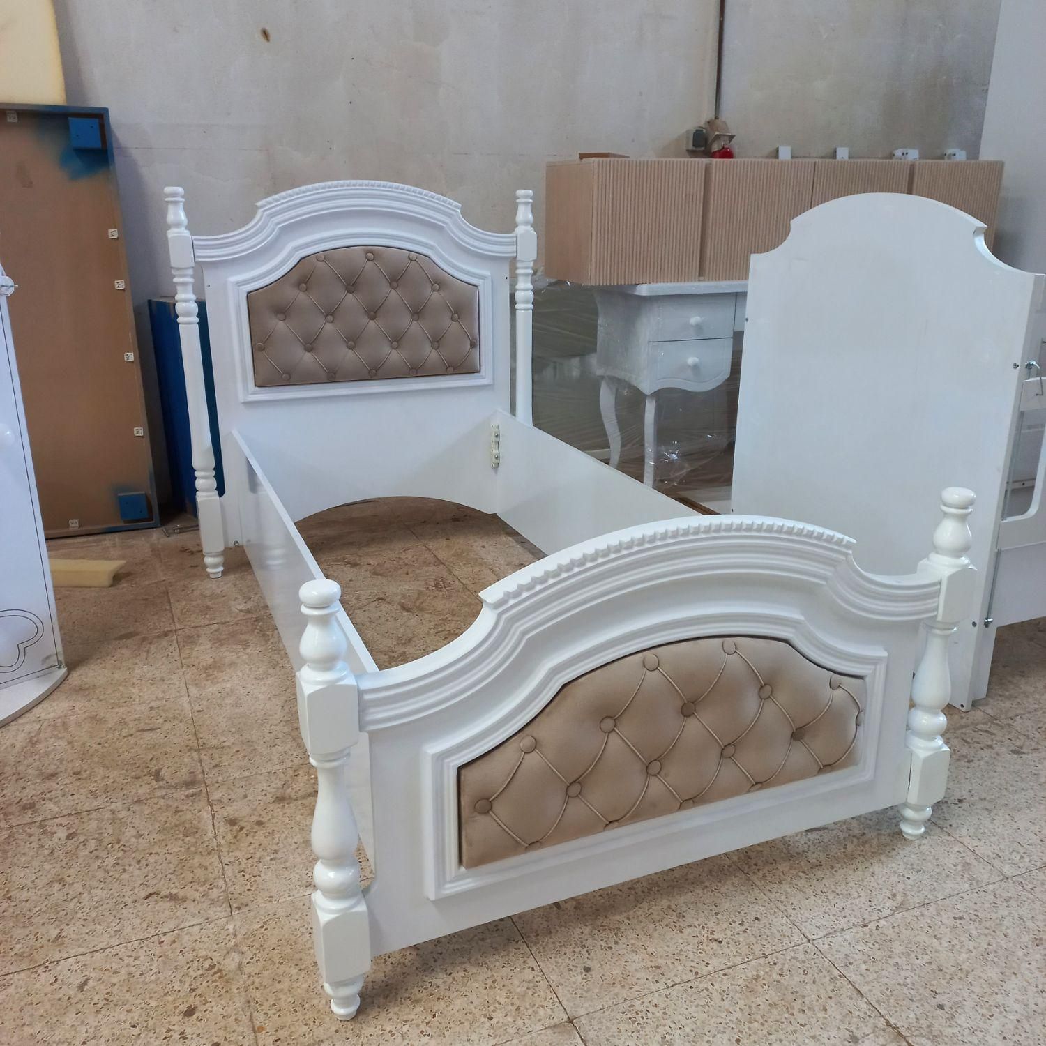 تخت خواب تک نفره یک نفره یکنفره مدل اناناسی|تخت و سرویس خواب|تبریز, |دیوار