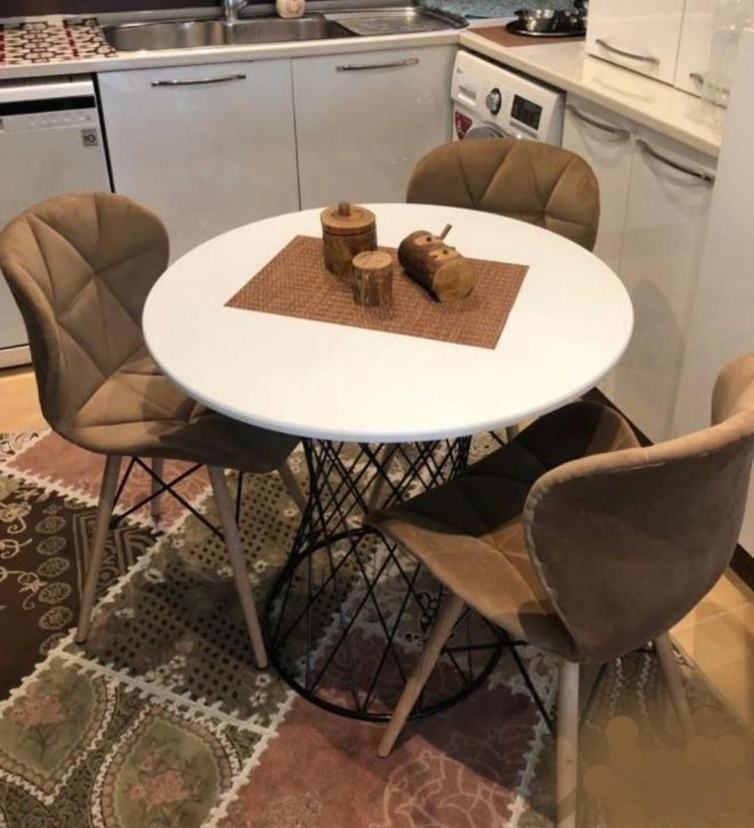 میز و صندلی پایه ضربدری|میز و صندلی غذاخوری|ارومیه, |دیوار