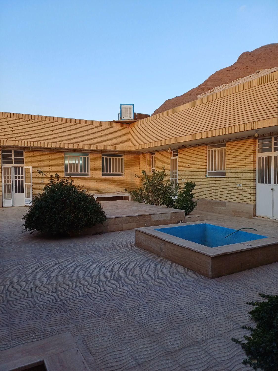 اجاره روزانه باغ ویلا تفت|اجارهٔ کوتاه‌مدت ویلا و باغ|یزد, |دیوار