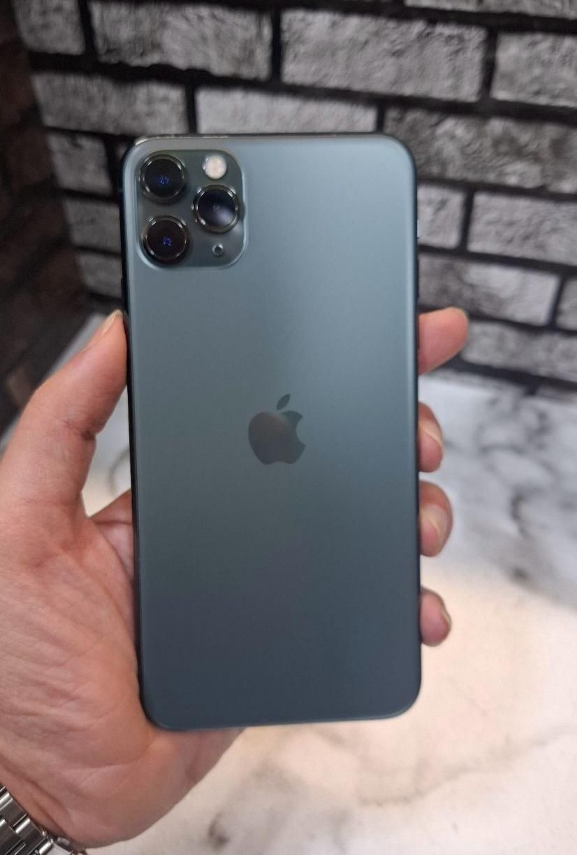 . iPhone 11 Pro Max با حافظهٔ ۲۵۶ گیگ|موبایل|تهران, امامزاده حسن(ع)|دیوار