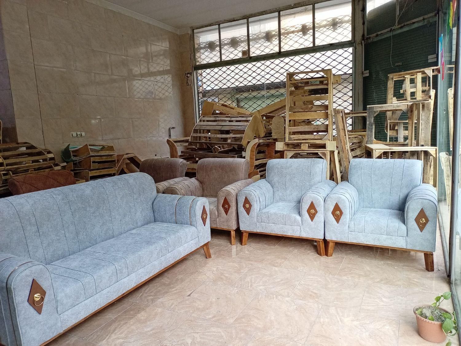 راحتی جانا مبل|مبلمان خانگی و میز عسلی|زنجان, |دیوار