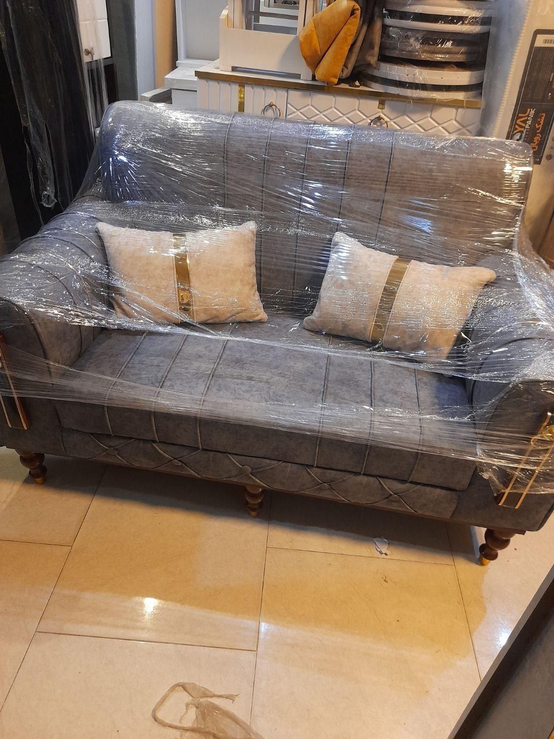 مبل اسکارلت چستر|مبلمان خانگی و میز عسلی|رشت, سلیمانداراب|دیوار