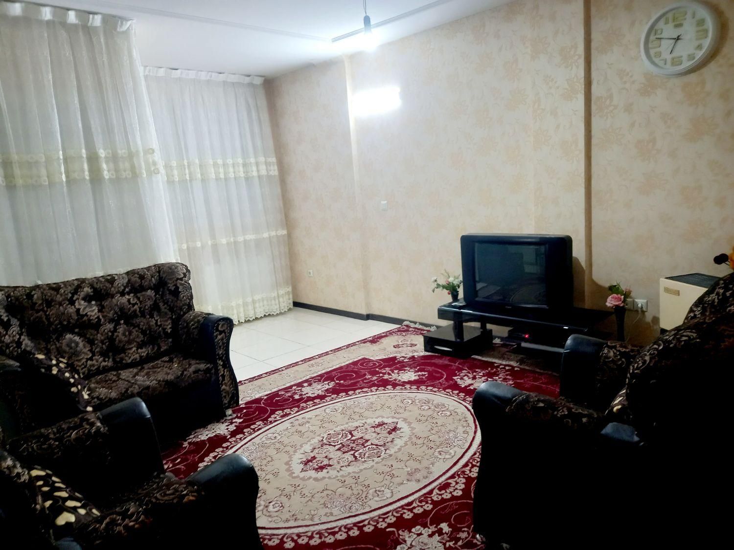 اجاره آپارتمان مبله* فلکه ارتش*پارکینگ اختصاصی|اجارهٔ کوتاه‌مدت آپارتمان و سوئیت|شیراز, گلکوب|دیوار