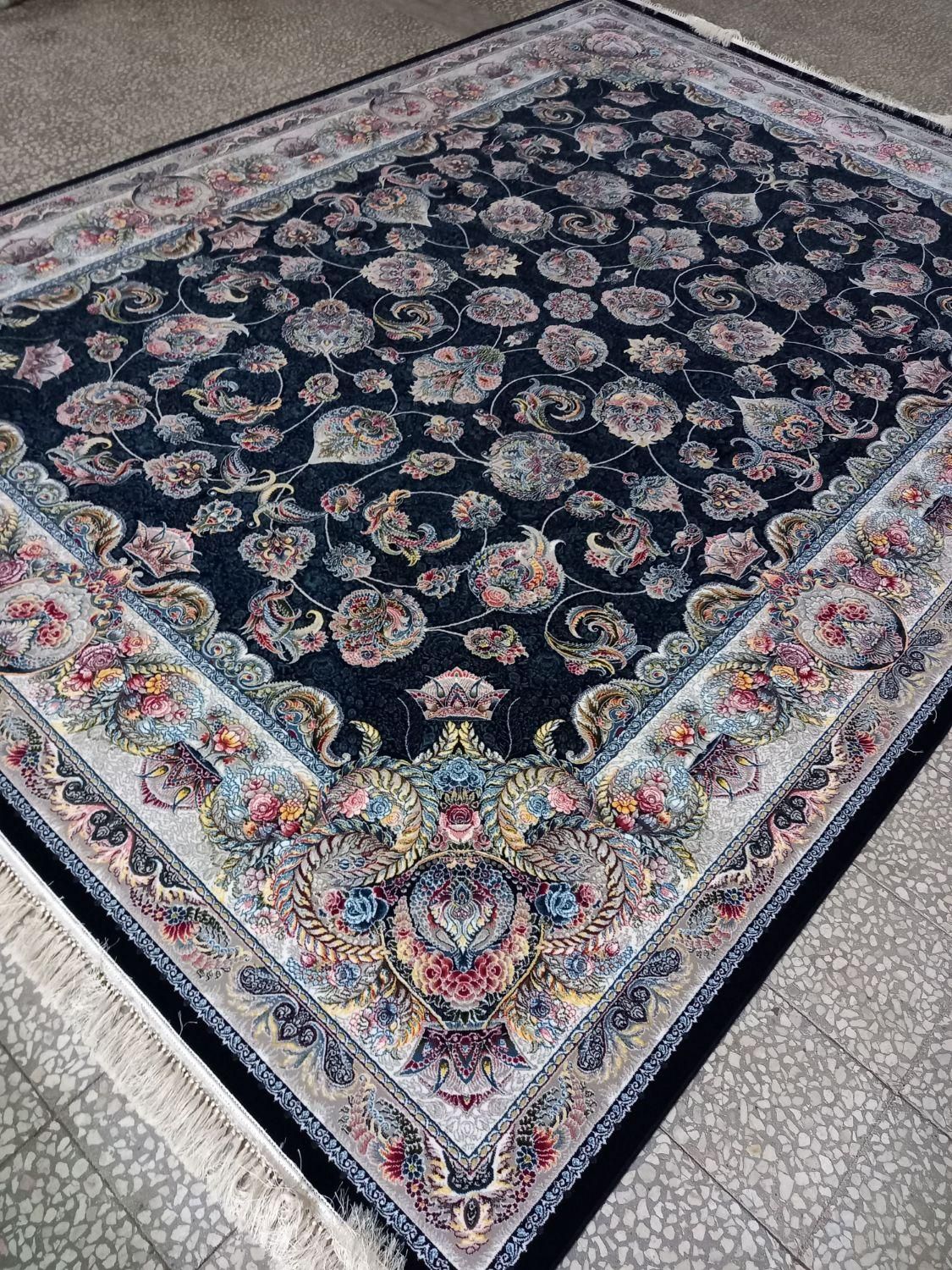 فرش محتشم|فرش|کرمان, |دیوار