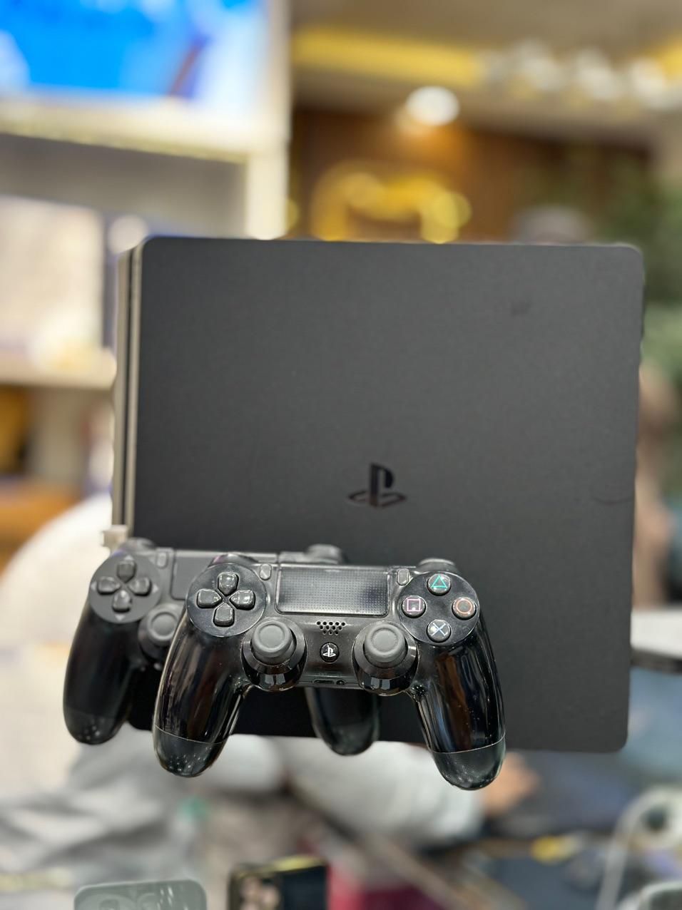 پلی استیشن 4 PlayStatiuon اسلیم 1 تر2 دسته با بازی|کنسول، بازی ویدئویی و آنلاین|مشهد, هنرستان|دیوار