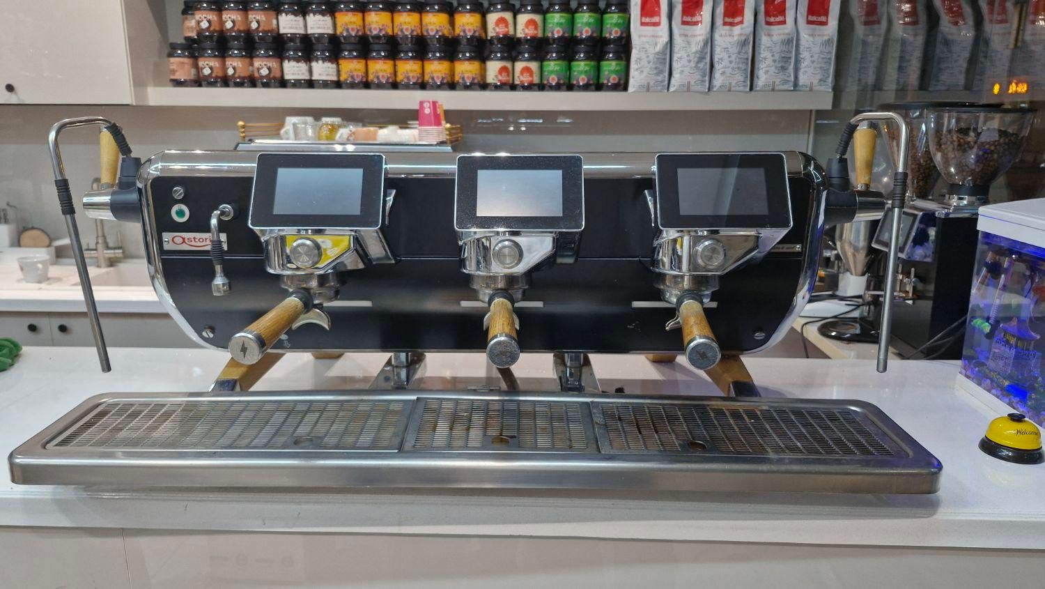 دستگاه اسپرسو سیمونلی،لاسپازیاله،۲۰۱۶|کافیشاپ و رستوران|بندر گناوه, |دیوار