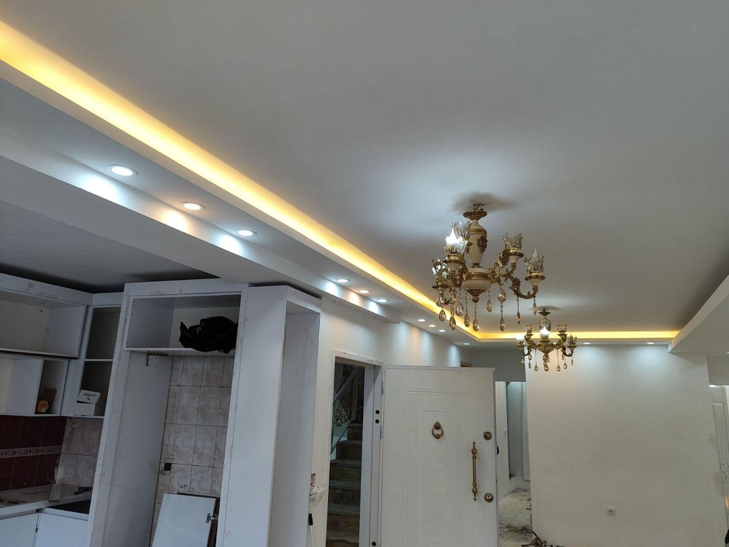 نقاشی ساختمان ( رنگ پاشی بدون بتونه کاری متری 30))|خدمات پیشه و مهارت|مشهد, طلاب|دیوار