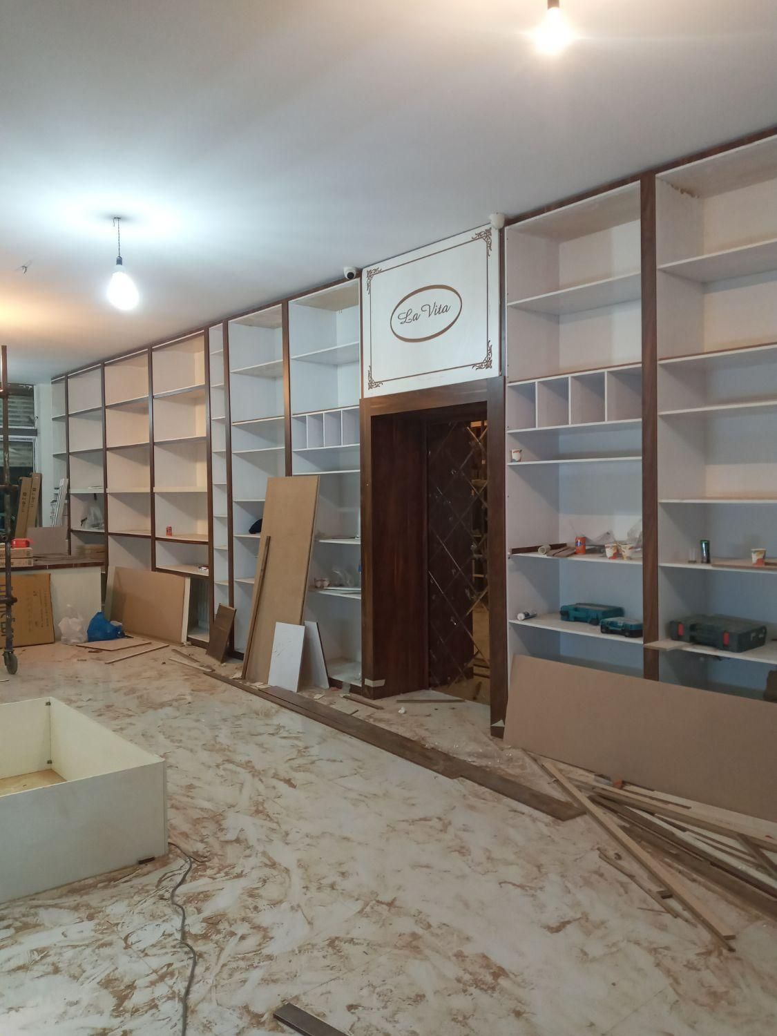 نصاب کابینت کمد دیواری نصب وساخت تعمیرات .سازنده|خدمات پیشه و مهارت|کرج, مشکین‌دشت|دیوار