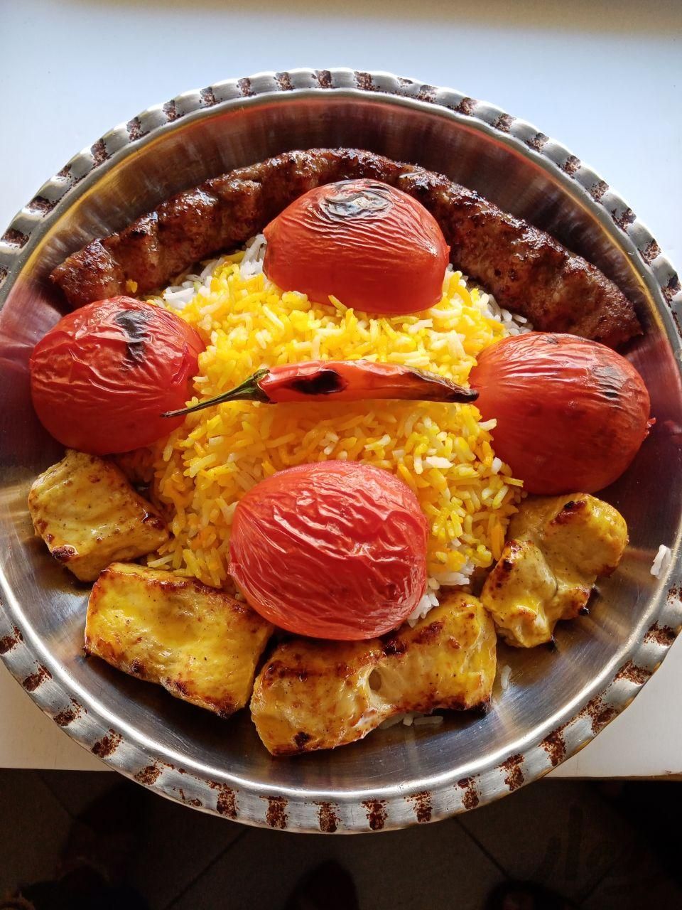 استخدام کمک آشپز خانم غذای ایرانی|استخدام خدمات فروشگاه و رستوران|تهران, افسریه|دیوار