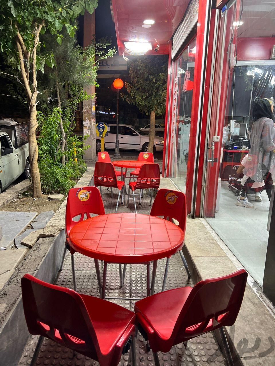 میز و صندلی پلاستیکی پایه فلزی|میز و صندلی غذاخوری|تهران, نواب|دیوار