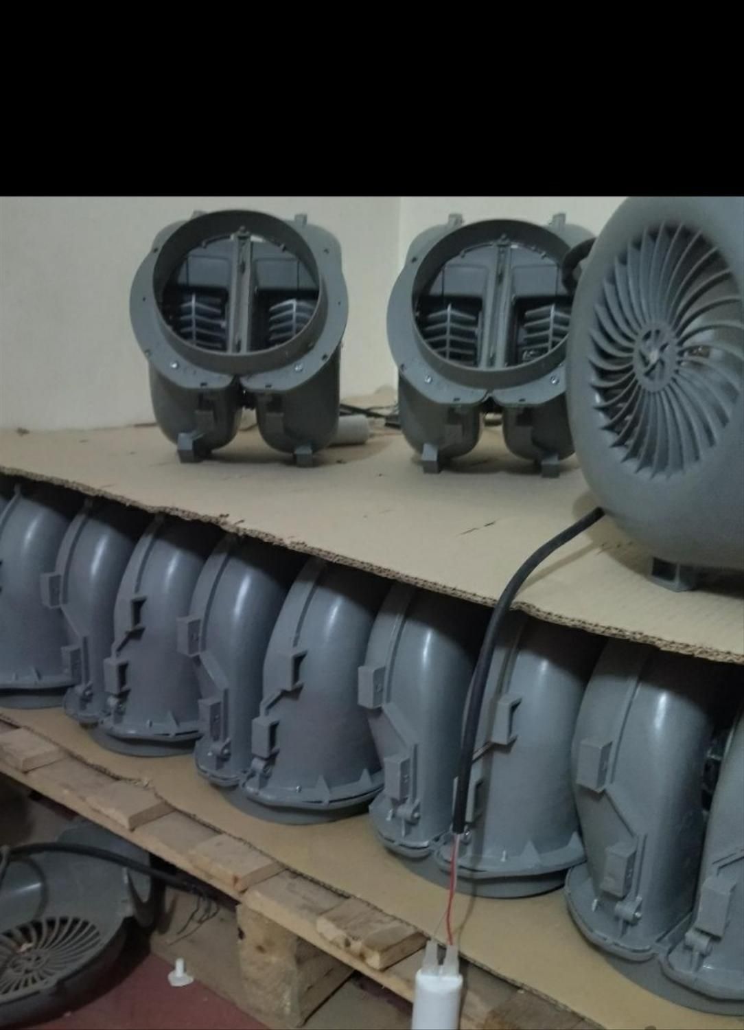 فن we هواکش fdحلزونی الکتروژنk drte و ژن gf|پنکه و تصفیه‌کنندهٔ هوا|اصفهان, شیخ اشراق|دیوار