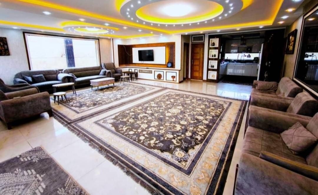 اجاره ویلای عمارت استخر سرپوشیده و سرباز|اجارهٔ کوتاه‌مدت ویلا و باغ|اصفهان, مرداویج|دیوار