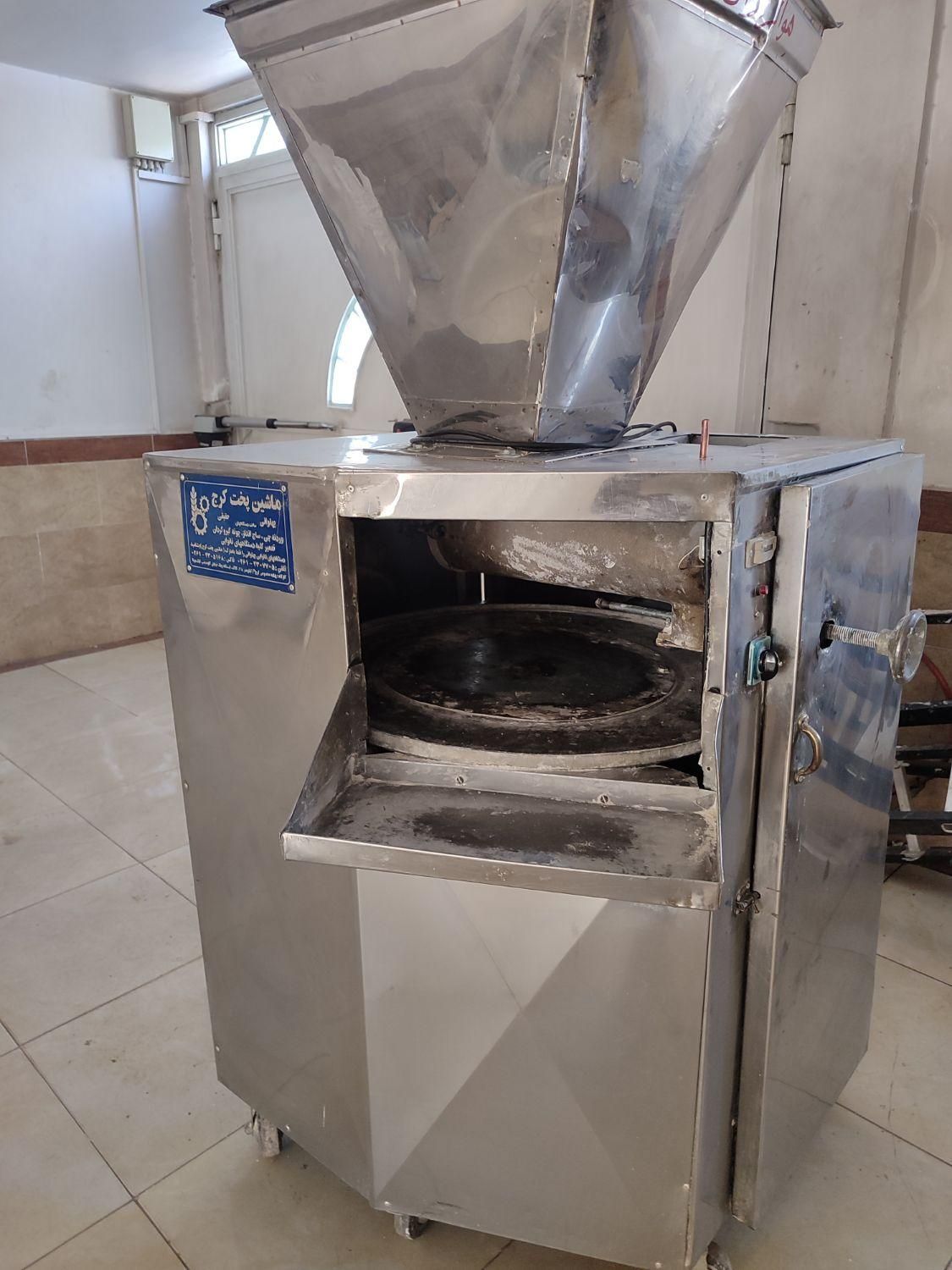 دستگاه پخت وسه کاره وخمیر گیر و چونه گیر نانوایی|ماشینآلات صنعتی|اراک, |دیوار