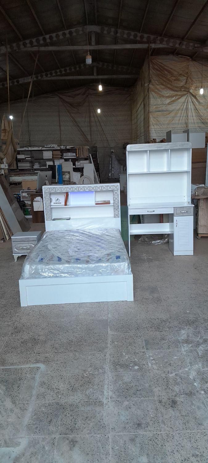 تخت خواب یک نفره ۱۲۰ سانتی جدید|تخت و سرویس خواب|اردبیل, |دیوار