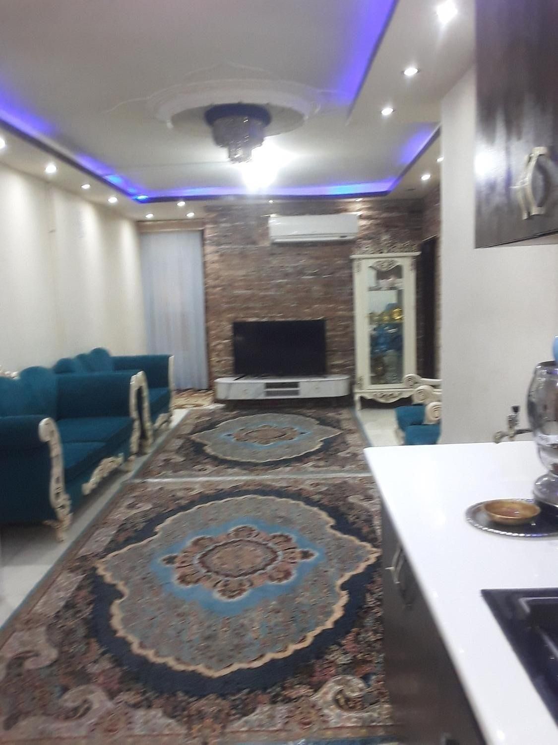 سوئیت ۷۵ متری با امکانات رفاهی در مرکز شهر گاز|اجارهٔ کوتاه‌مدت آپارتمان و سوئیت|رشت, دروازه لاکان|دیوار