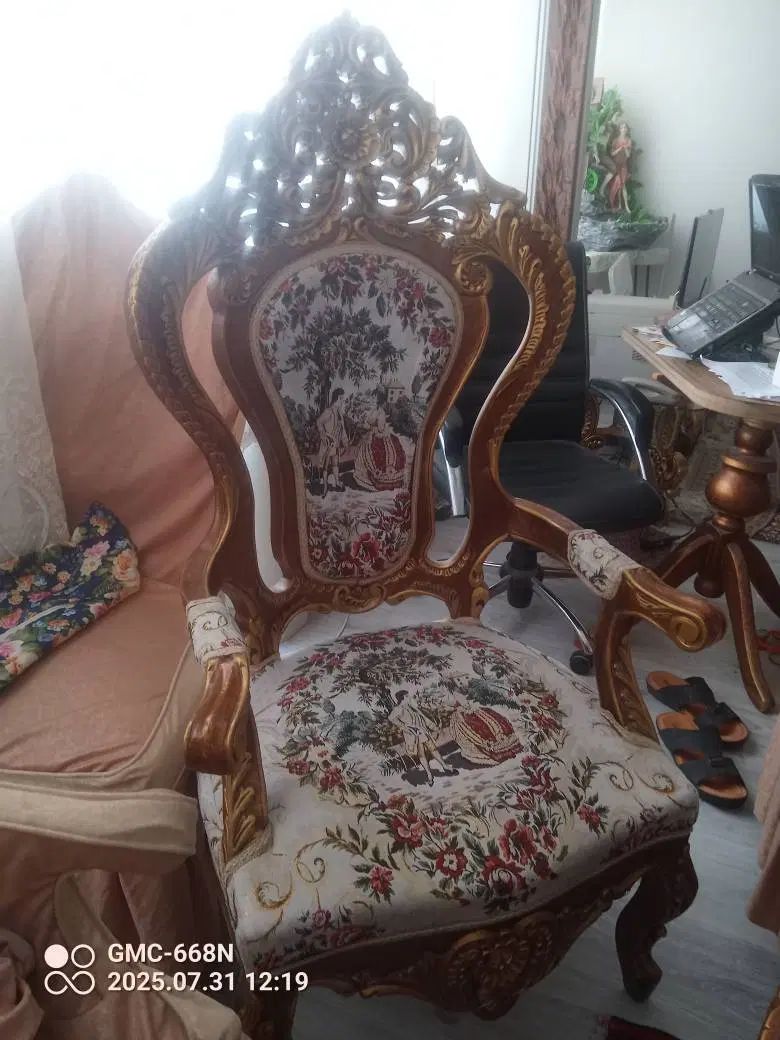 لوازم منزل مبلمان استیل چوب گردو آنتیک و کاناپه|مبلمان خانگی و میز عسلی|تهران, کوی فراز|دیوار