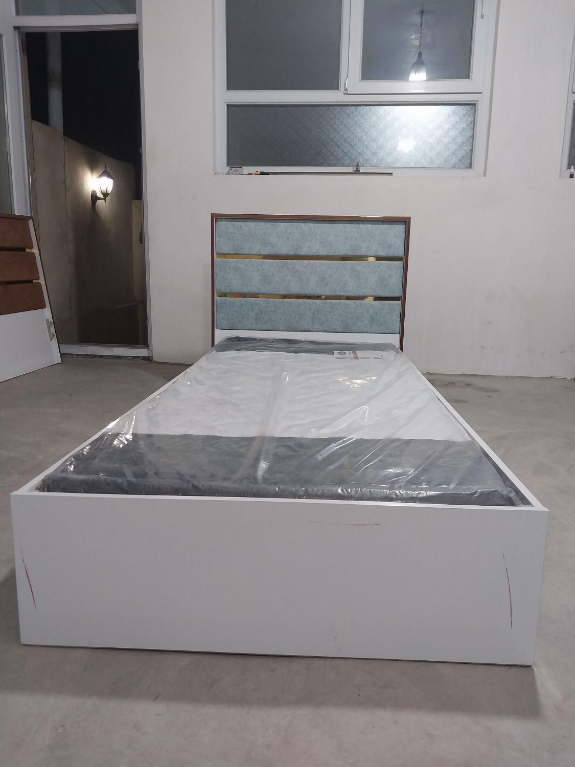 تخت تک نفره آلتین|تخت و سرویس خواب|تبریز, |دیوار