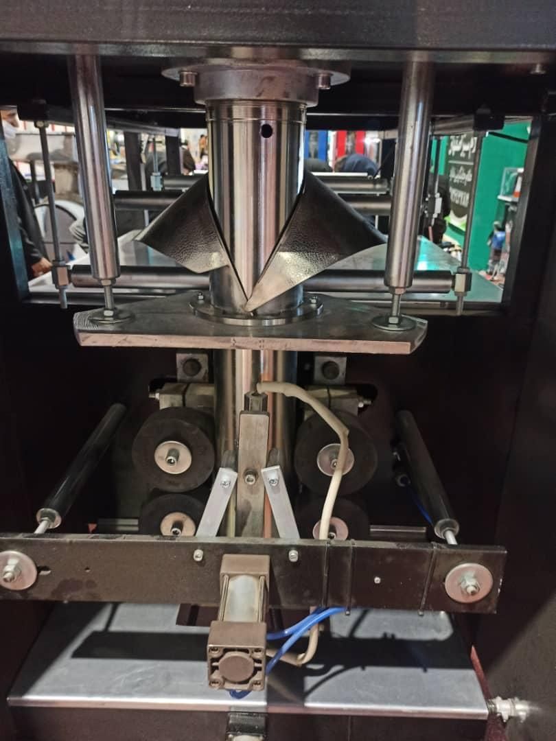 دستگاه بسته بندی دو توزین احلام|ماشین‌آلات صنعتی|فلاورجان, |دیوار