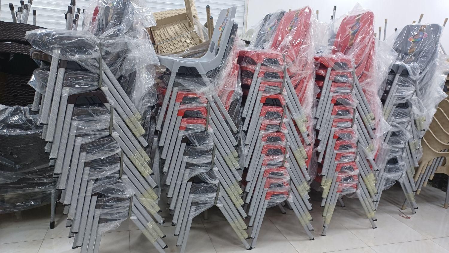 صندلی انتظار/همایش/نیمکت/پلاستیکی/جیگرکی مدل لوئیز|مبلمان اداری|چهارباغ, |دیوار