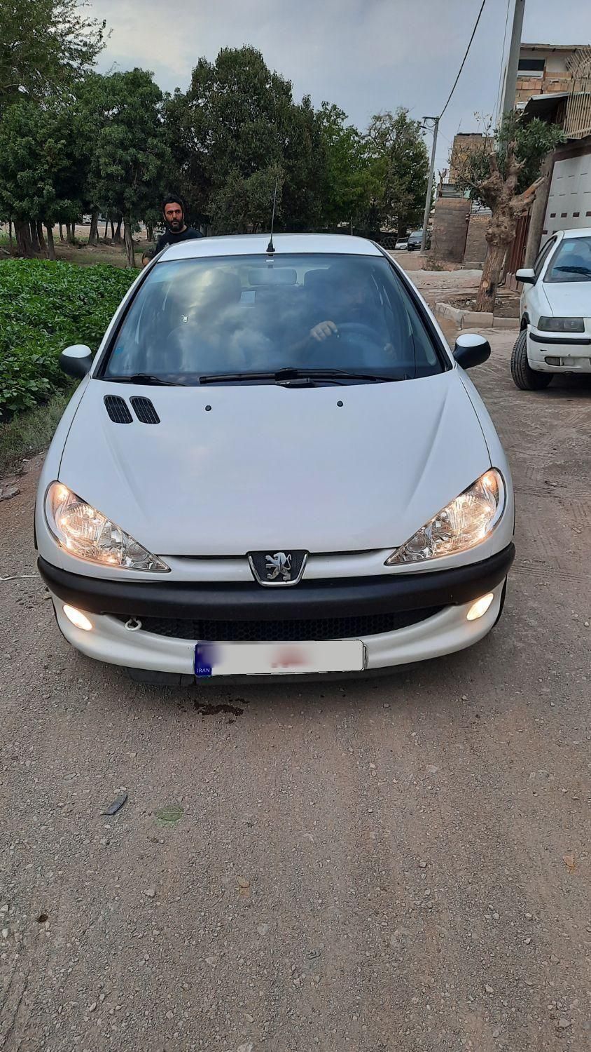 پژو 206 sd V8 مدل ۹۷ استثنائی|خودرو سواری و وانت|اصفهان, دشتستان|دیوار